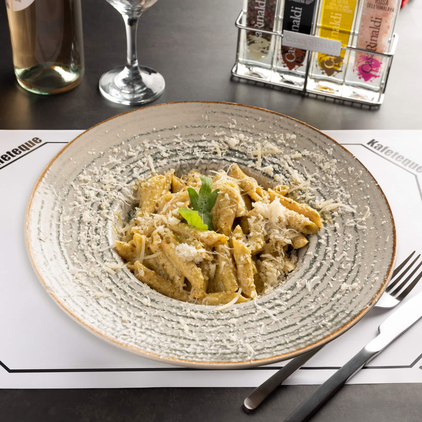 Penne all pesto
